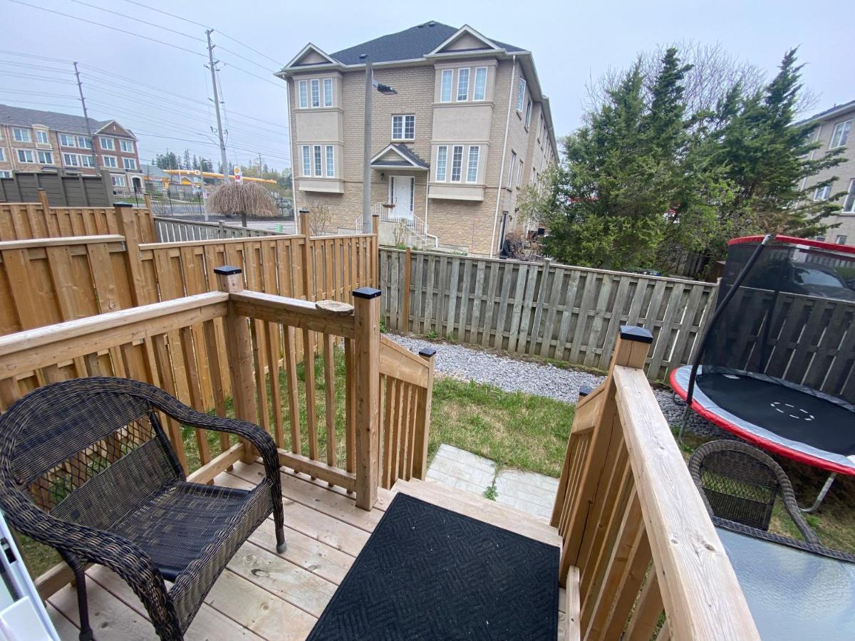 2 Bedroom With 2 Ensuites Unit In Ричмонд-Хилл Экстерьер фото