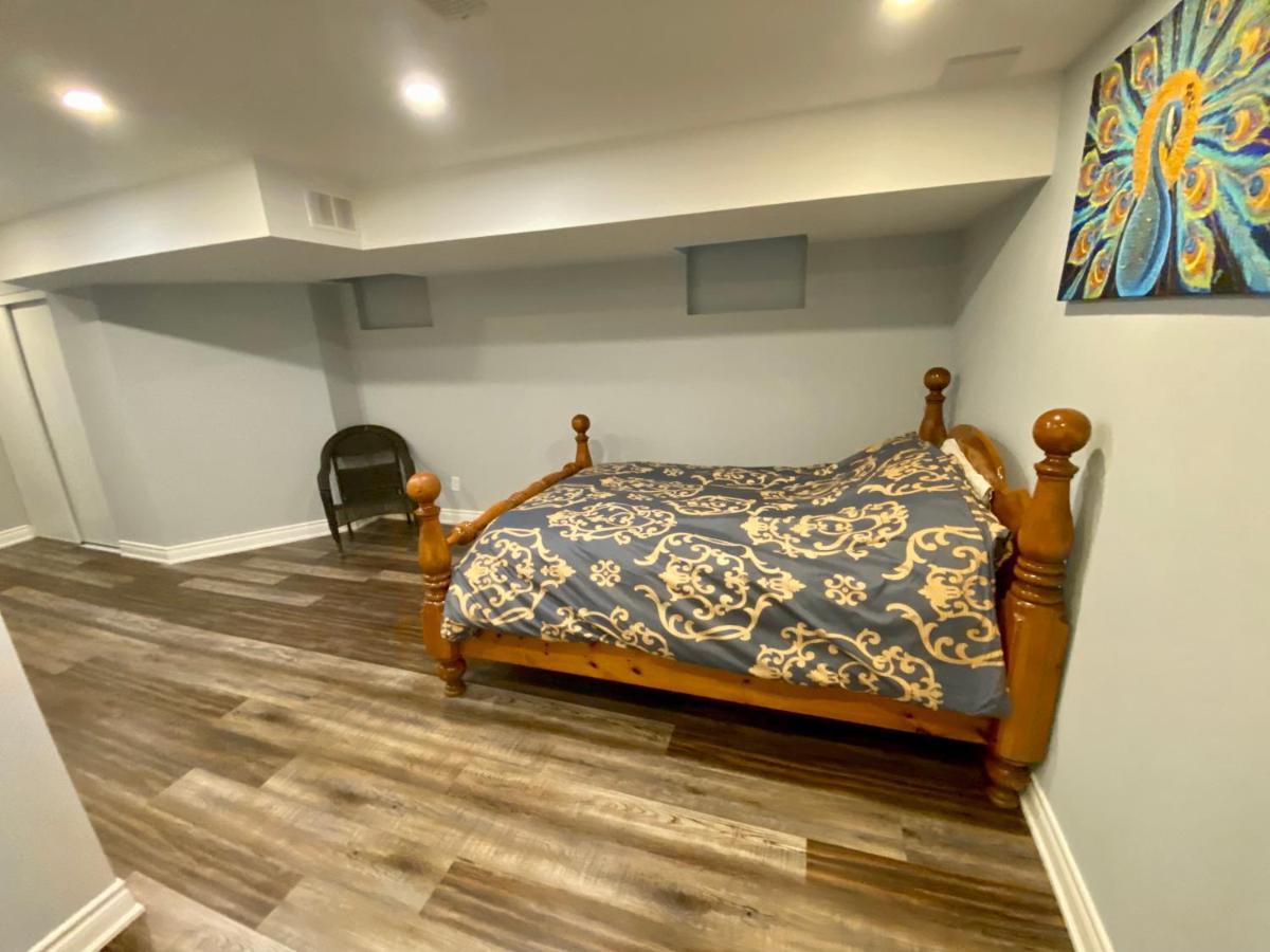 2 Bedroom With 2 Ensuites Unit In Ричмонд-Хилл Экстерьер фото